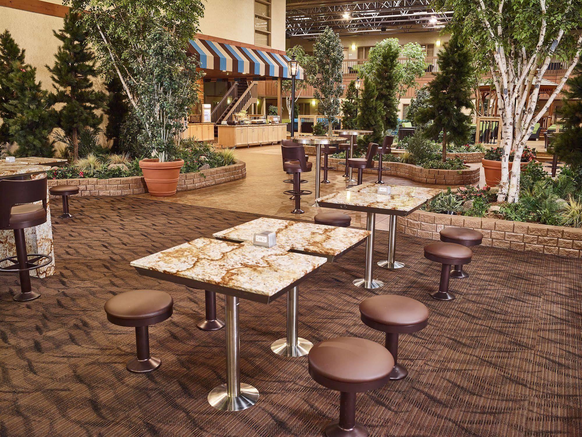 Livinn Hotel Minneapolis North / Fridley מראה חיצוני תמונה