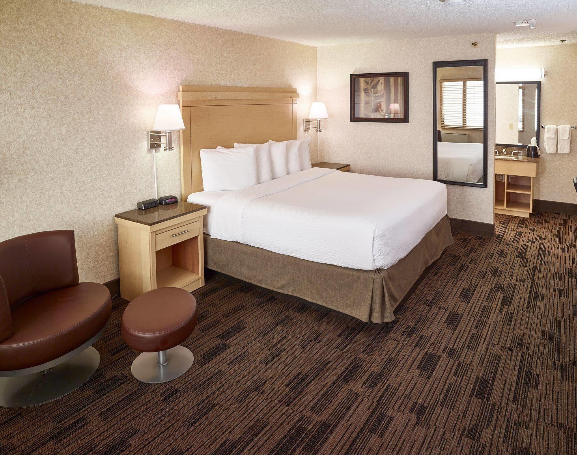 Livinn Hotel Minneapolis North / Fridley מראה חיצוני תמונה